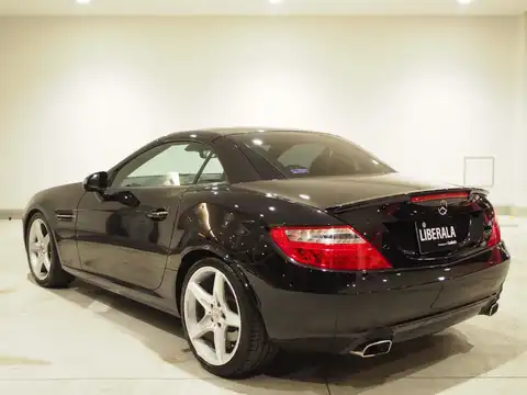 カタログ画像：ＳＬＫ （SLK） ＳＬＫ２００ＭＴ 2015年8月 DBA-172434 2000cc オブシディアンブラック（Ｍ） 燃費14.7km / l バック