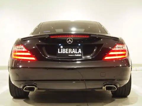 カタログ画像：ＳＬＫ （SLK） ＳＬＫ２００ＭＴ 2015年8月 DBA-172434 2000cc オブシディアンブラック（Ｍ） 燃費14.7km / l バック