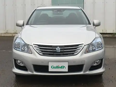 カタログ画像：クラウンハイブリッド （CROWN HYBRID） ハイブリッド 2008年5月 DAA-GWS204 3500cc シルバーメタリック 燃費14.0km / l フロント