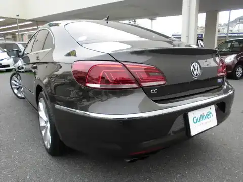 カタログ画像：フォルクスワーゲンＣＣ （VOLKSWAGEN CC） ＴＳＩ 2014年4月 ABA-3CCDAC 1800cc ディープブラックパールエフェクト 燃費13.4km / l バック