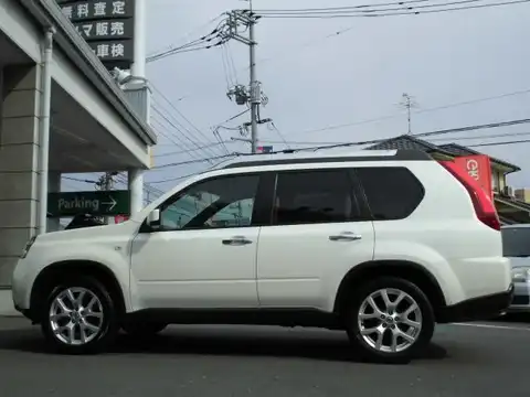 カタログ画像：エクストレイル （X-TRAIL） ２０ＧＴ 2010年7月 LDA-DNT31 2000cc ブリリアントホワイトパール（３Ｐ） 燃費14.2km / l 外装