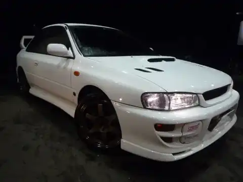 カタログ画像：インプレッサ （IMPREZA） ＷＲＸタイプＲ ＳＴｉバージョンⅤ 1998年9月 GF-GC8 2000cc ピュアホワイト 燃費10.0km / l メイン（その他）