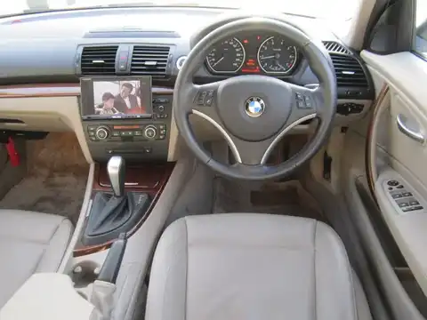 ＢＭＷ,１シリーズ,１２０ｉ ハイラインパッケージ,2010年5月