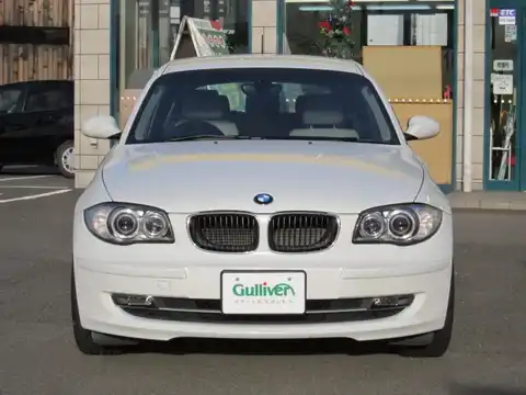 カタログ画像：１シリーズ （1 SERIES） １２０ｉ ハイラインパッケージ 2010年5月 LBA-UD20 2000cc 燃費13.4km / l フロント