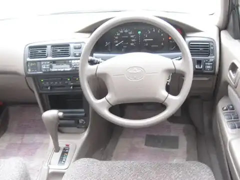 カタログ画像：カローラ （COROLLA） ＳＥサルーン 1996年5月 E-AE110 1500cc ウォームグレーパールメタリック 燃費14.6km / l 内装