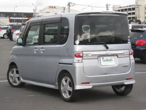 カタログ画像：タント （TANTO） カスタムＶセレクションターボ 2008年12月 CBA-L375S 660cc ブライトシルバーメタリック 燃費19.2km / l バック