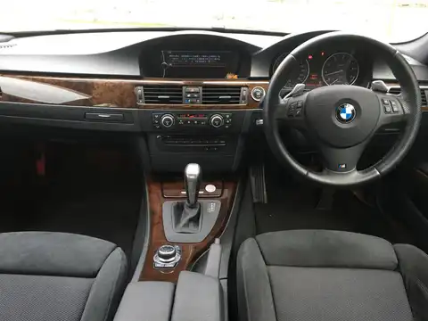 カタログ画像：３シリーズ （3 SERIES） ３２５ｉ Ｍスポーツパッケージ 2008年12月 ABA-VB25 2500cc 燃費9.3km / l 内装