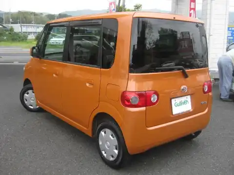 カタログ画像：タント （TANTO） Ｌ 2006年11月 ABA-L360S 660cc シャンパンメタリックオパールorアプリコットキャンディメタリック 燃費16.8km / l バック