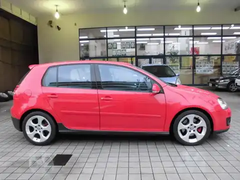 カタログ画像：ゴルフ （GOLF） ＧＴＩ 2005年9月 GH-1KAXX 2000cc トルネードレッド 燃費12.6km / l 外装