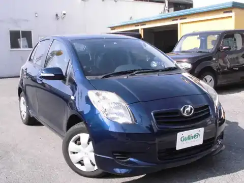 カタログ画像：ヴィッツ （VITZ） Ｆ アドバンスドエディション 2006年6月 DBA-SCP90 1300cc ダークブルーマイカメタリック 燃費19.6km / l フロント