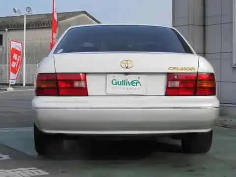 カタログ画像：セルシオ （CELSIOR） Ａ仕様 ｅＲバージョン装着車 1996年8月 E-UCF20 4000cc ホワイトパールマイカトーニングＧ 燃費8.0km / l バック