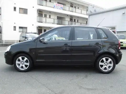 カタログ画像：ポロ （POLO） １．６ スポーツライン 2008年1月 ABA-9NBTS 1600cc ブラックマジックパールエフェクト 燃費14.6km / l 外装