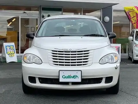 カタログ画像：クライスラー・ＰＴクルーザー （CHRYSLER PT CRUISER） クラシック 2007年3月 ABA-PT24 2400cc クールバニラクリアコート 燃費8.6km / l フロント