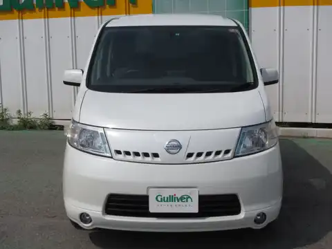 カタログ画像：セレナ （SERENA） ２０ＲＳ 2005年12月 DBA-C25 2000cc ホワイトパール（３Ｐ） 燃費13.2km / l フロント