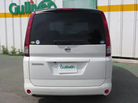 カタログ画像：セレナ （SERENA） ２０ＲＳ 2005年12月 DBA-NC25 2000cc ホワイトパール（３Ｐ） 燃費12.0km / l バック