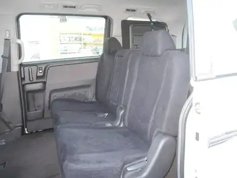 カタログ画像：ステップワゴン （STEPWAGON） Ｂ 2005年5月 DBA-RG1 2000cc プレミアムホワイト・パール 燃費13.2km / l 内装