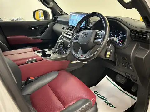カタログ画像：ランドクルーザー （LAND CRUISER） ＧＲスポーツ 2021年8月 3BA-VJA300W 3500cc プレシャスホワイトパール 燃費7.9km / l 内装