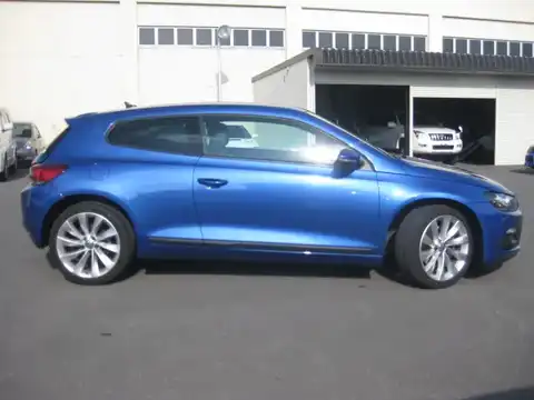 カタログ画像：シロッコ （SCIROCCO） ２．０ＴＳＩ 2010年1月 ABA-13CCZ 2000cc ライジングブルーメタリック 燃費13.0km / l 外装