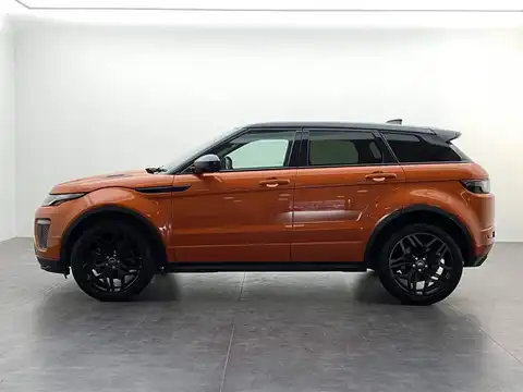 カタログ画像：レンジローバーイヴォーク （RANGE ROVER EVOQUE） アランチョ・ネロエディション 2017年6月 CBA-LV2A 2000cc フェニックスオレンジ 燃費10.6km / l 内装