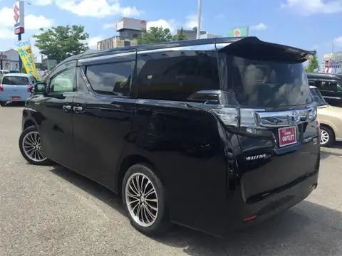 カタログ画像：ヴェルファイアハイブリッド （VELLFIRE HYBRID） ハイブリッドＸ 2015年1月 DAA-AYH30W 2500cc ブラック 燃費19.4km / l バック