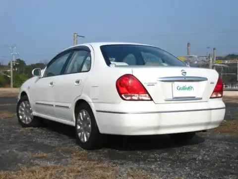 カタログ画像：ブルーバードシルフィ （BLUEBIRD SYLPHY） １８Ｖｉ－４ 2004年4月 TA-QNG10 1800cc ホワイトパール（３Ｐ） 燃費12.2km / l バック