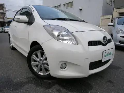 カタログ画像：ヴィッツ （VITZ） ＲＳ 2008年9月 DBA-NCP91 1500cc ホワイト 燃費17.6km / l メイン（その他）