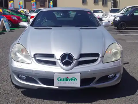 カタログ画像：ＳＬＫ （SLK） ＳＬＫ３５０ ＡＭＧスポーツエディション 2006年9月 DBA-171456 3500cc キューバナイトシルバー（Ｍ）orテルリウムシルバー（Ｍ）orイリジウムシルバー（Ｍ） 燃費9.3km / l フロント