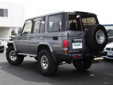 カタログ画像：ランドクルーザー７０ （LAND CRUISER 70） ＺＸ ４ドア 1996年8月 KC-HZJ77HV 4200cc グレーメタリックオパール バック