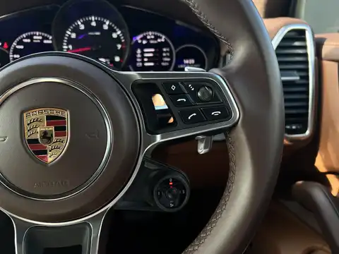 カタログ画像：カイエンクーペ （CAYENNE COUPE） カイエンクーペ プラチナエディション 2022年1月 3BA-E3NA 3000cc キャララホワイトメタリック 内装