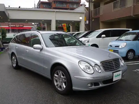 カタログ画像：Ｅクラスステーションワゴン （E-CLASS STATIONWAGON） Ｅ２８０ ステーションワゴン 2005年8月 DBA-211254C 3000cc キューバナイトシルバー（Ｍ）orイリジウムシルバー（Ｍ） 燃費9.1km / l メイン（その他）