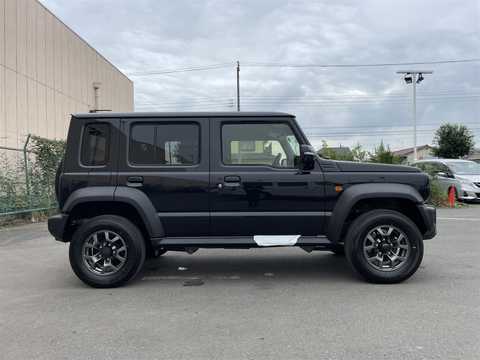 カタログ画像：ジムニー （JIMNY） ＸＧ 2025年11月 3BA-JB64W 660cc 燃費14.3km / l メイン