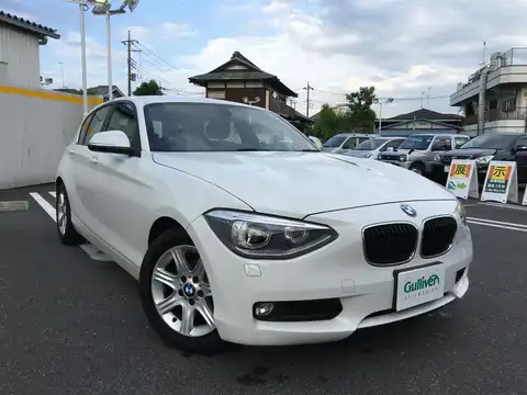 カタログ画像：１シリーズ （1 SERIES） １２０ｉ 2014年4月 DBA-1A16 1600cc アルピン・ホワイトⅢ（ソリッド・カラー） 燃費16.6km / l メイン（その他）