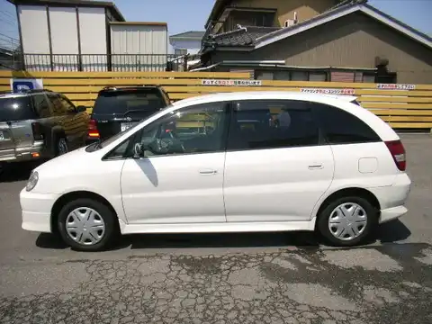 カタログ画像：ナディア （NADIA） ナディア Ｓ 2002年7月 TA-ACN15 2000cc ホワイトパールマイカ 燃費13.2km / l 外装