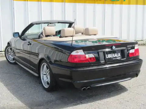 カタログ画像：３シリーズ （3 SERIES） ３３０Ｃｉカブリオーレ Ｍスポーツ 2001年10月 GH-AV30 3000cc バック