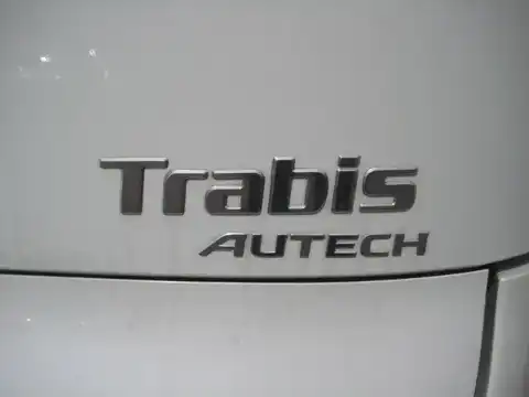 カタログ画像：キューブ （CUBE） トラビス 2003年12月 UA-BZ11 1400cc ホワイトパール（３Ｐ） 外装