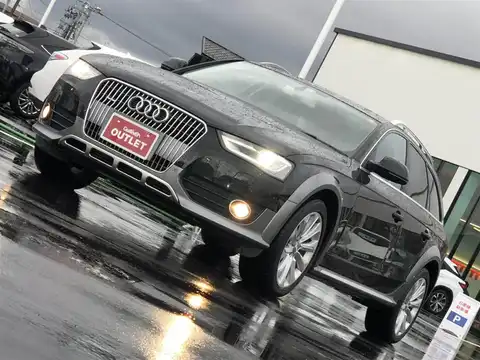 カタログ画像：Ａ４オールロードクワトロ （A4 ALLROAD QUATTRO） ベースグレード 2015年1月 ABA-8KCNCA 2000cc ミトスブラックメタリック 燃費13.4km / l フロント