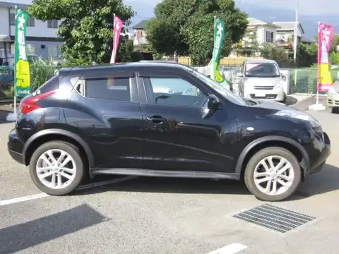 カタログ画像：ジューク （JUKE） １５ＲＸ タイプＶ 2013年8月 DBA-YF15 1500cc サファイアブラック（Ｐ） 燃費18.0km / l 外装