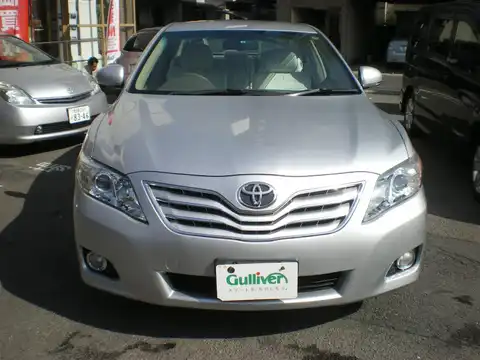 カタログ画像：カムリ （CAMRY） Ｇ リミテッドエディション 2010年8月 DBA-ACV40 2400cc シルバーメタリック 燃費11.4km / l フロント