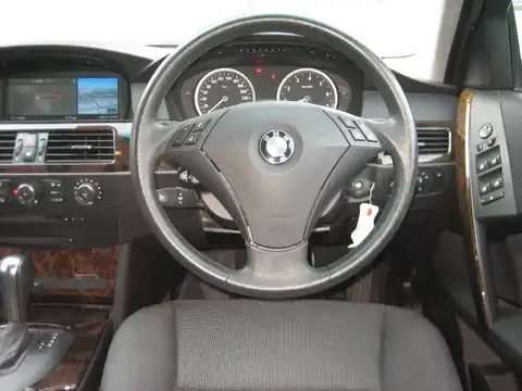 ＢＭＷ,５シリーズ,５２５ｉツーリング,2005年11月