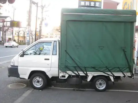 カタログ画像：タウンエーストラック （TOWNACE TRUCK） ＤＸ 2002年7月 GK-KM70 1800cc ホワイト 燃費11.0km / l 外装