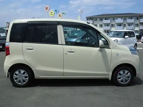 カタログ画像：ライフ （LIFE） Ｇ特別仕様車 ＨＩＤスマートスペシャル 2011年8月 DBA-JC1 660cc バニラクレム 燃費19.6km / l 外装