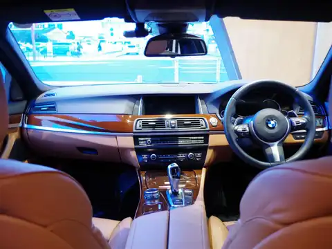 ＢＭＷ,５シリーズ,５２３ｄマエストロ,2015年11月