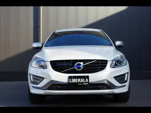 ボルボ,ＸＣ６０,Ｄ４ Ｒデザイン,2016年2月