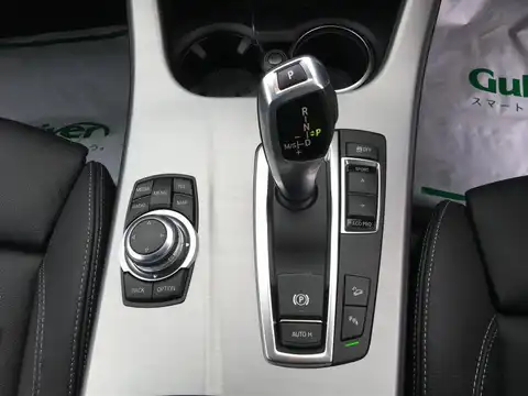 カタログ画像：Ｘ３ （X3） ｘＤｒｉｖｅ ２８ｉ Ｍスポーツパッケージ 2012年5月 DBA-WX20 2000cc 燃費13.6km / l 内装