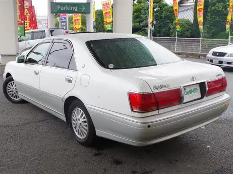 カタログ画像：クラウン （CROWN） ロイヤルサルーン 2001年8月 TA-JZS171 2500cc スーパーホワイトII 燃費11.6km / l バック