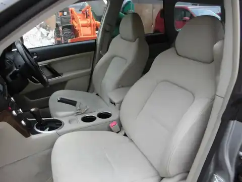 カタログ画像：レガシィツーリングワゴン （LEGACY TOURING WAGON） ２．０ｉ ブライトン 2007年5月 CBA-BP5 2000cc スティールシルバー・メタリック 燃費14.0km / l 内装