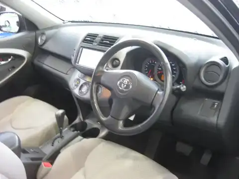 カタログ画像：ＲＡＶ４ （RAV4） Ｘリミテッド 2007年9月 DBA-ACA31W 2400cc ブラック 燃費12.6km / l 内装