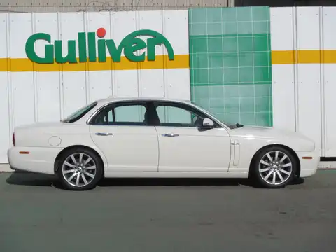 カタログ画像：ＸＪ （XJ） ＸＪ ３．０エグゼクティブ 2008年4月 CBA-J71VB 3000cc ポーセリン 燃費7.6km / l 外装