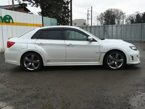 カタログ画像：インプレッサ （IMPREZA） ＷＲＸ ＳＴＩ Ａライン タイプＳ 2011年11月 CBA-GVF 2500cc サテンホワイト・パール 燃費10.0km / l 外装