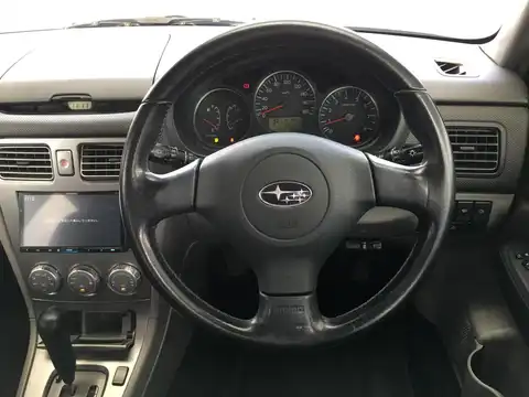 カタログ画像：フォレスター （FORESTER） ２．０Ｘ 2005年12月 CBA-SG5 2000cc ニューポートブルー・パール 燃費13.6km / l 内装